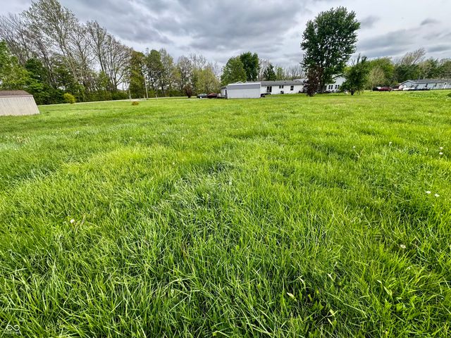 4792 W Fall Creek Road, Crawfordsville, IN 47933