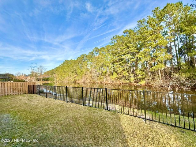 897 COLLINSWOOD Drive, Jacksonville, FL 32225