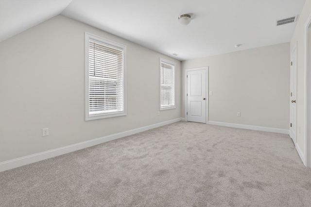 14 Woodmans Lane, Peterborough, NH 03458
