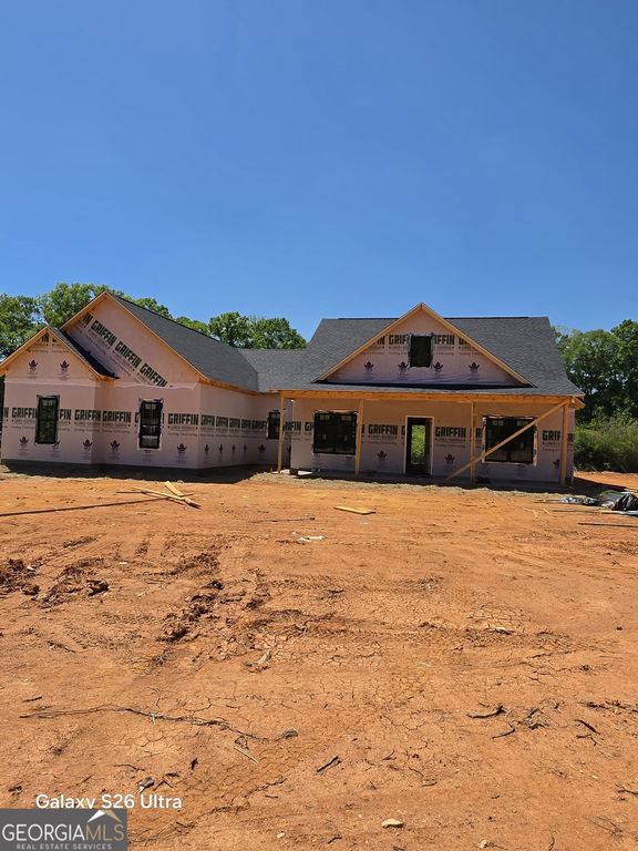 819 Five Points Road, Barnesville, GA 30204