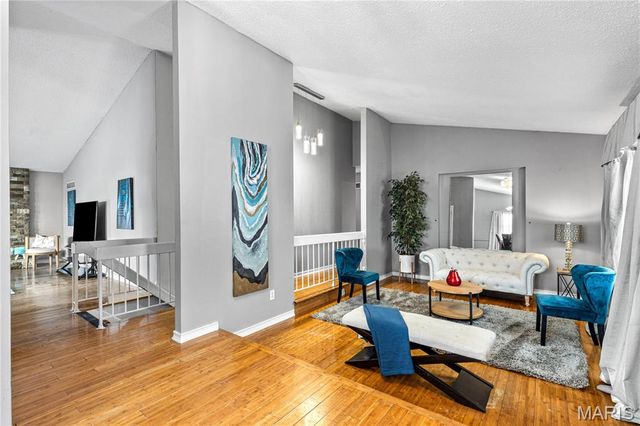 1316 Westbrooke Terrace Drive, Ballwin, MO 63021