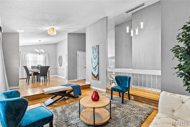 1316 Westbrooke Terrace Drive, Ballwin, MO 63021