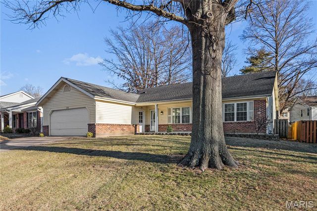 1316 Westbrooke Terrace Drive, Ballwin, MO 63021