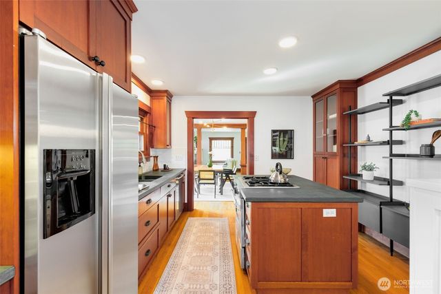 3240 35th Avenue S, Seattle, WA 98144