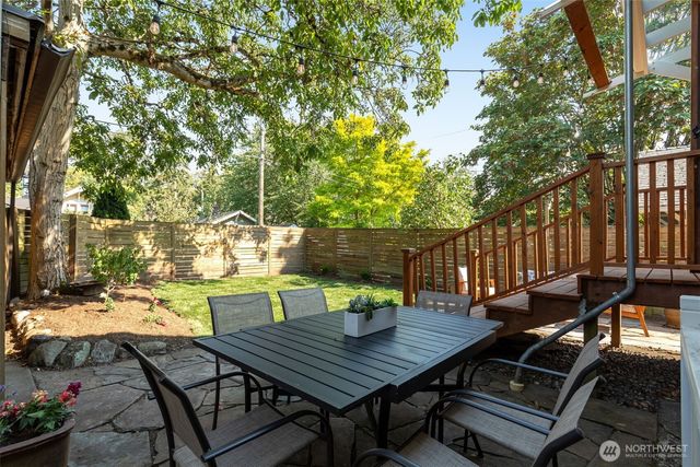 3240 35th Avenue S, Seattle, WA 98144