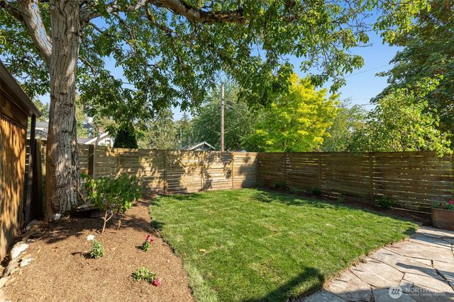 3240 35th Avenue S, Seattle, WA 98144