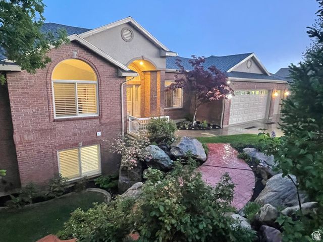 1921 MOHAWK LN, Ogden, UT 84403