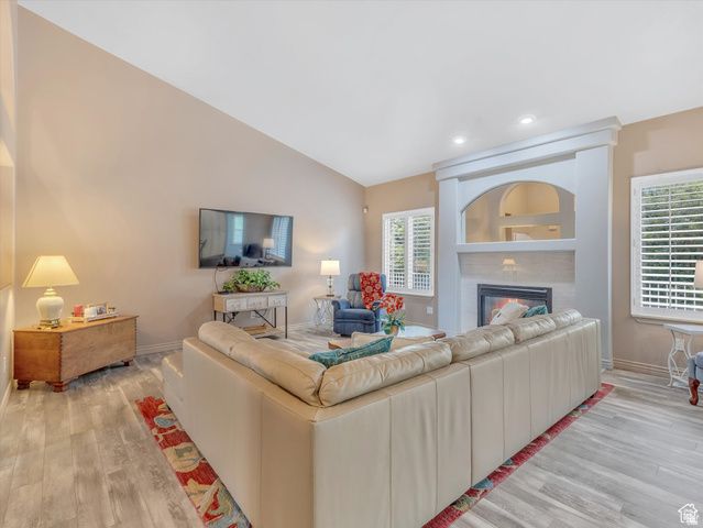 1921 MOHAWK LN, Ogden, UT 84403