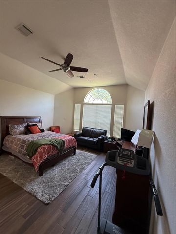 17522 Whispering Star Court, Houston, TX 77095