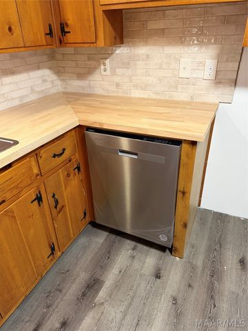 932 Green Forest Drive, Montgomery, AL 36109