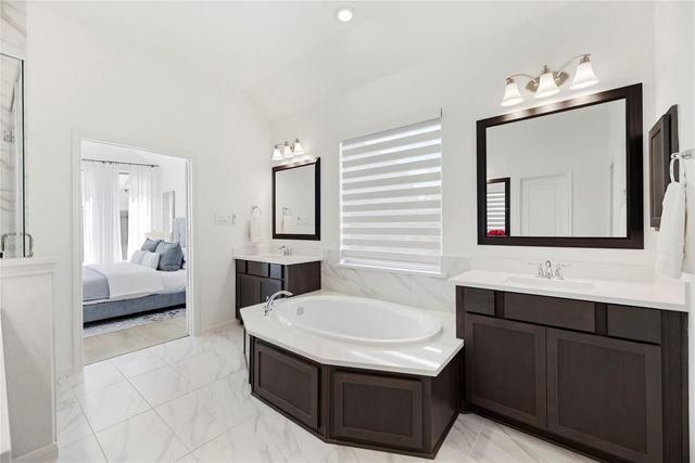 12702 Noble Fields Way, Cypress, TX 77433