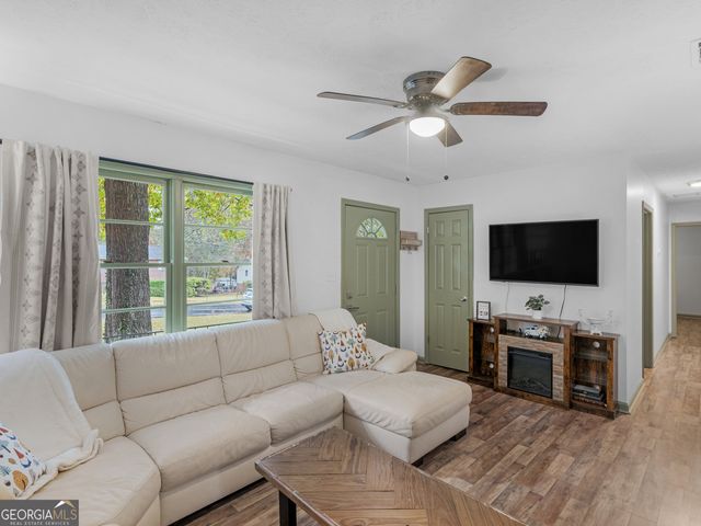 3790 Sweetbriar Circle, Lithia Springs, GA 30122