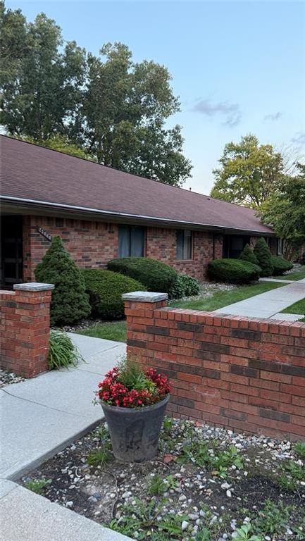 23062 Harrington Street, Clinton Township, MI 48036