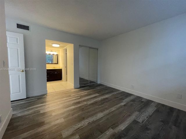 9441 Live Oak Place 209, Davie, FL 33324