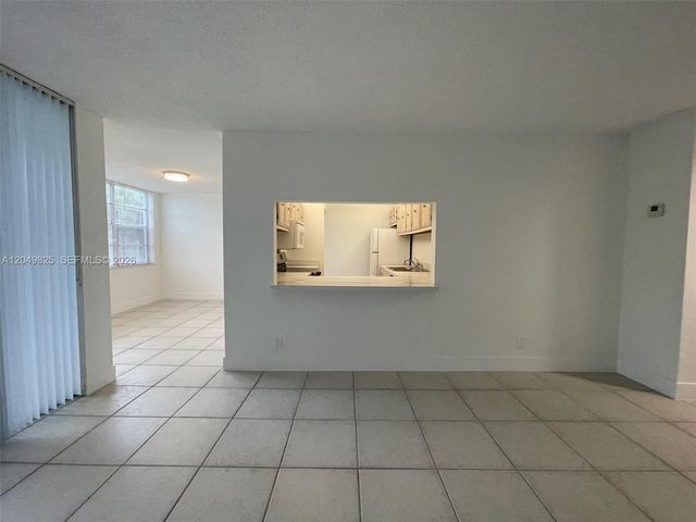 9441 Live Oak Place 209, Davie, FL 33324