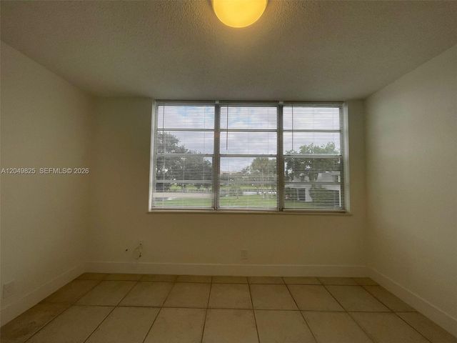 9441 Live Oak Place 209, Davie, FL 33324