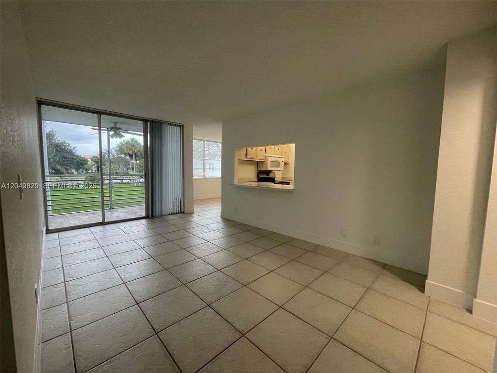 9441 Live Oak Place 209, Davie, FL 33324