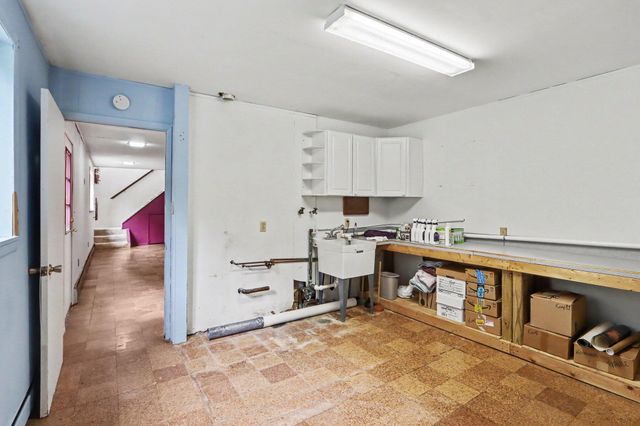 9946 Handel Street, Portage, MI 49024