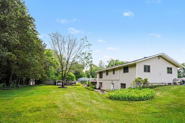 9946 Handel Street, Portage, MI 49024