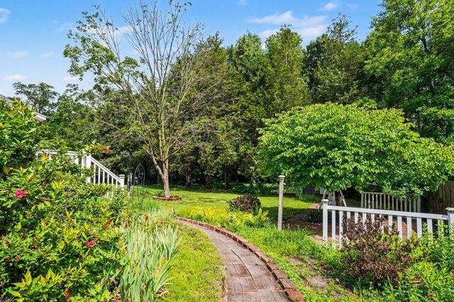 9946 Handel Street, Portage, MI 49024