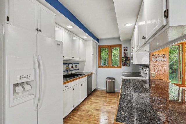 9946 Handel Street, Portage, MI 49024