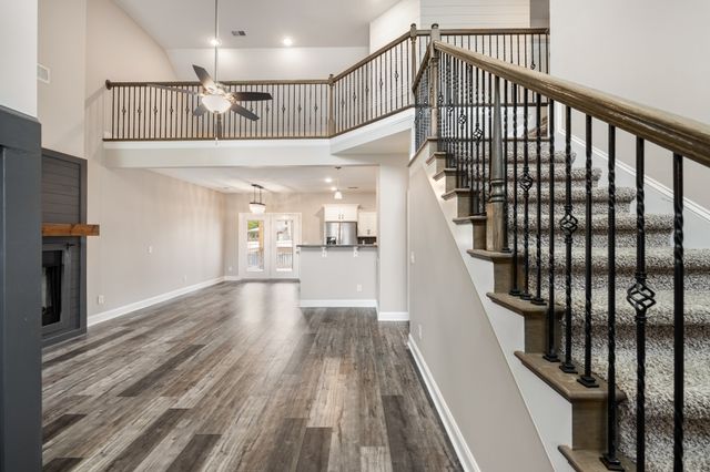 518 Latham Ct, Clarksville, TN 37043