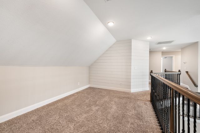 518 Latham Ct, Clarksville, TN 37043