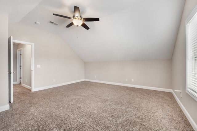 518 Latham Ct, Clarksville, TN 37043