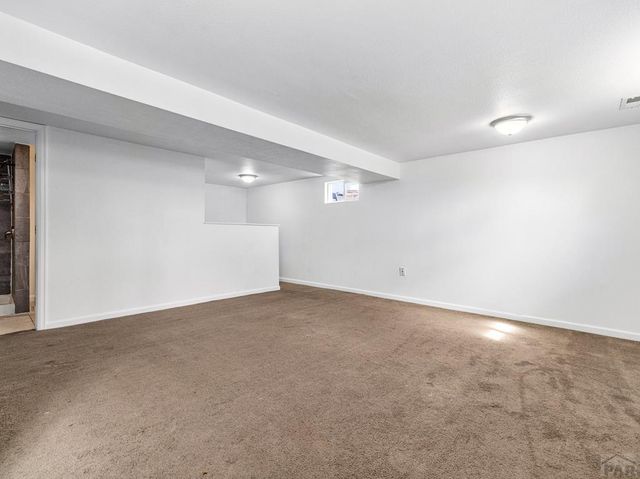 8 Churchill Rd, Pueblo, CO 81001