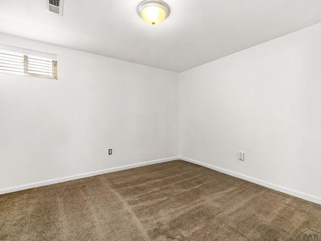 8 Churchill Rd, Pueblo, CO 81001