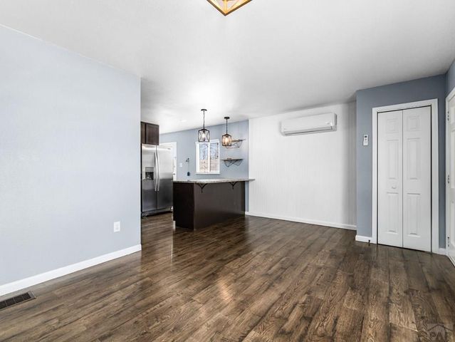 8 Churchill Rd, Pueblo, CO 81001