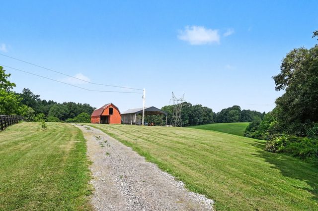 609 Stacey Rd, White Bluff, TN 37187