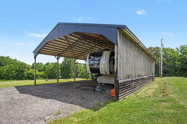 609 Stacey Rd, White Bluff, TN 37187