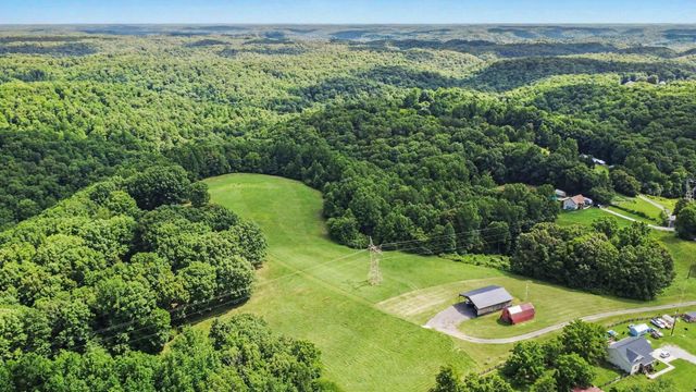 609 Stacey Rd, White Bluff, TN 37187