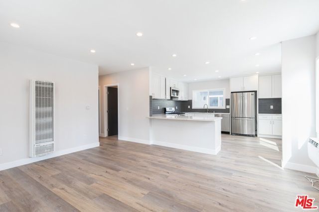 3872 Bentley Avenue, Culver City, CA 90232