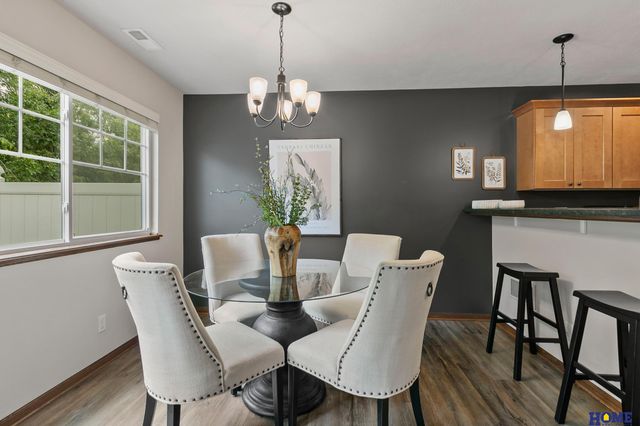 8162 Broken Ridge Drive, Lincoln, NE 68526