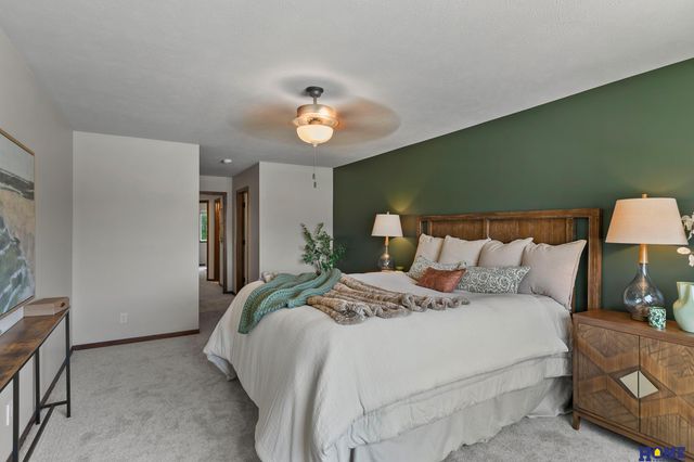 8162 Broken Ridge Drive, Lincoln, NE 68526