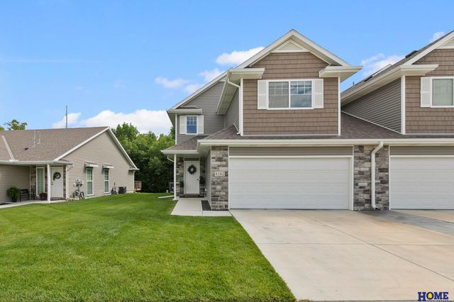 8162 Broken Ridge Drive, Lincoln, NE 68526