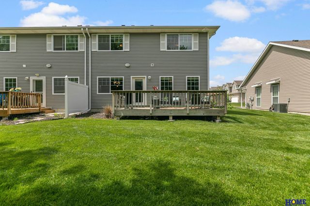 8162 Broken Ridge Drive, Lincoln, NE 68526