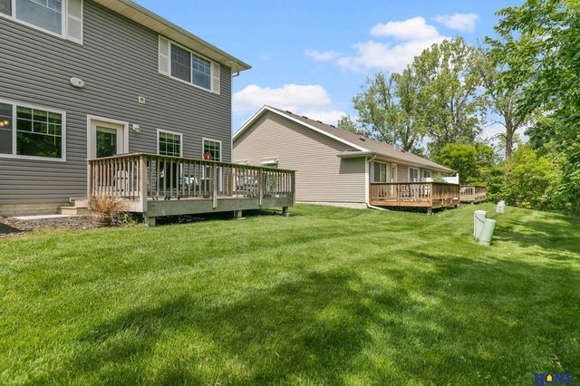 8162 Broken Ridge Drive, Lincoln, NE 68526