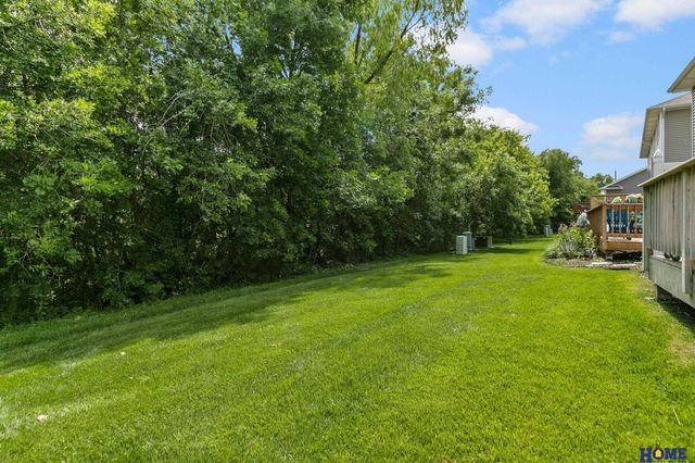 8162 Broken Ridge Drive, Lincoln, NE 68526