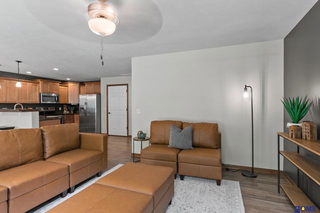 8162 Broken Ridge Drive, Lincoln, NE 68526