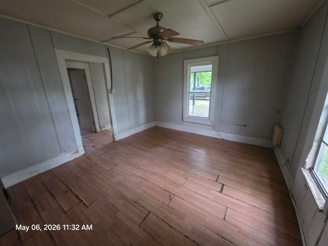 1903 N Main Street, Bonham, TX 75418
