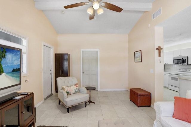 3214 W ROGERS AVENUE, Tampa, FL 33611