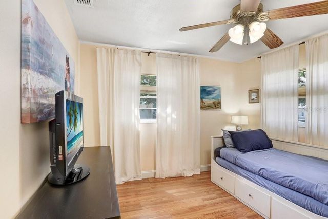 3214 W ROGERS AVENUE, Tampa, FL 33611