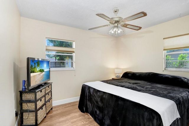 3214 W ROGERS AVENUE, Tampa, FL 33611