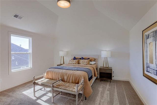 2424 W 177th Street, Overland Park, KS 66085