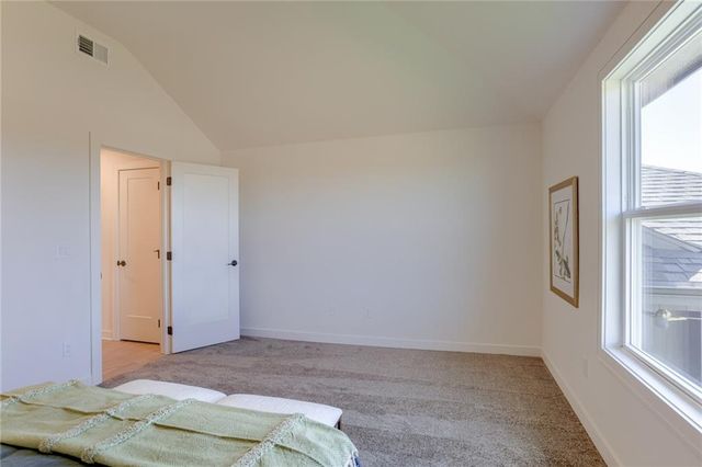 2424 W 177th Street, Overland Park, KS 66085