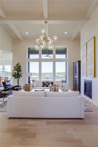 2424 W 177th Street, Overland Park, KS 66085