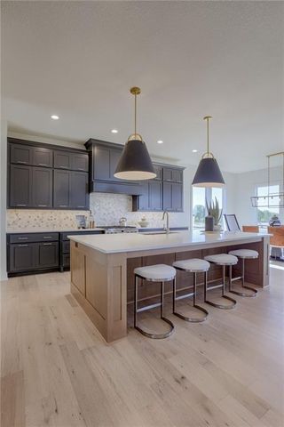 2424 W 177th Street, Overland Park, KS 66085